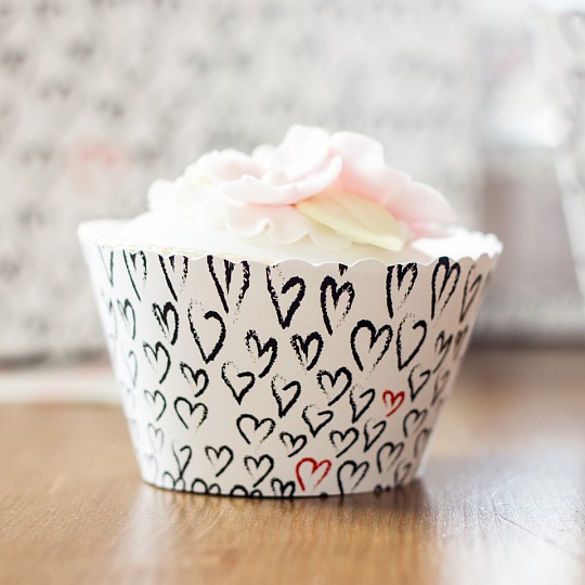 Košíček na cupcake - Hearts (12 ks) - CC5021