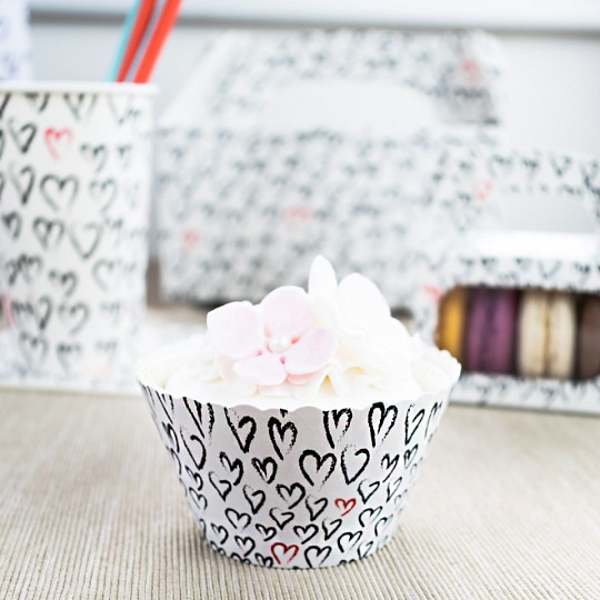Košíček na cupcake - Hearts (12 ks) - CC5021